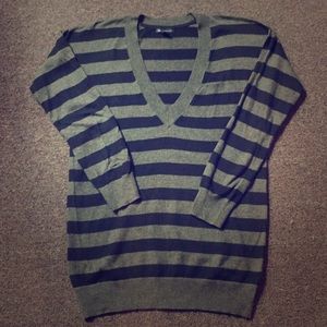 Charcoal grey/Navy stripe V-neck sweater